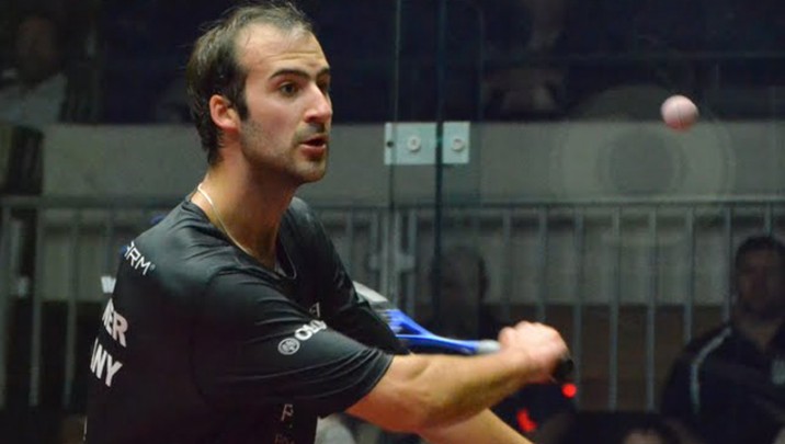 Simon Rösner schlug im Spiel gegen Meister Worms den Weltranglistenachten Mohamed El Shorbagy 3:1 (Bild: SquashSite)