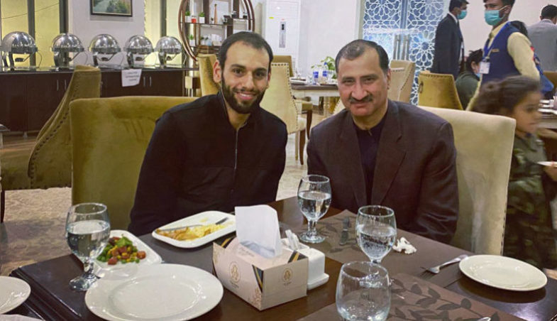 Mohamed Elshorbagy meets Jansher Khan