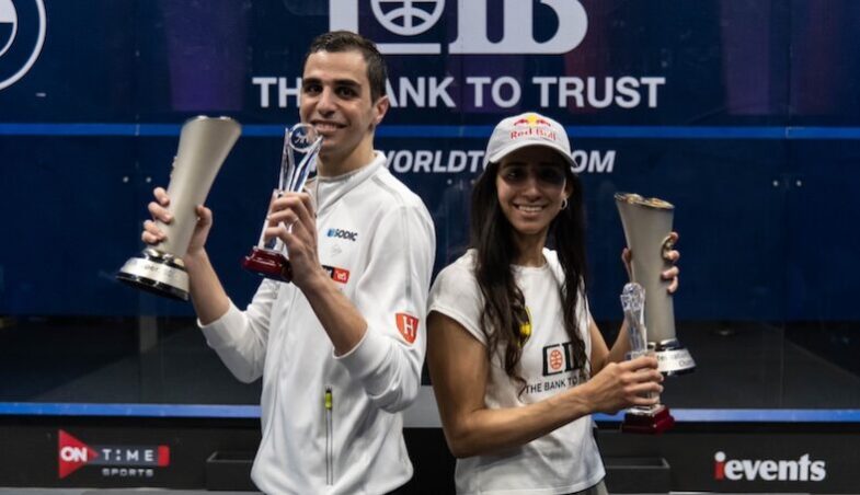 Ali Farag und Nouran Gohar mit Siegerpokalen (El Gouna International Open 2023)